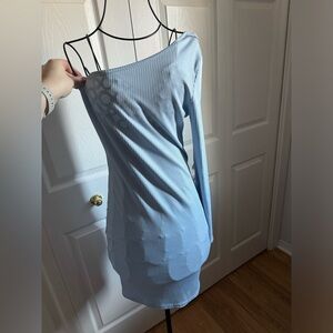 On sleeve mini dress